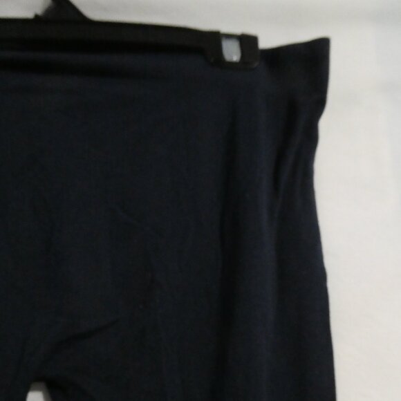 SWS - STREETWEAR SOCIETY | medium | Navy Leggings | Ribbed Waist and Bottom Hems - Picture 12 of 16
